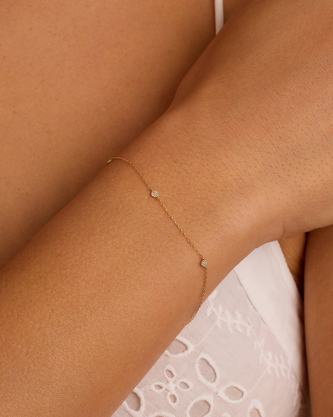 Diamond Pave Dot Bracelet || option::14k Solid Gold