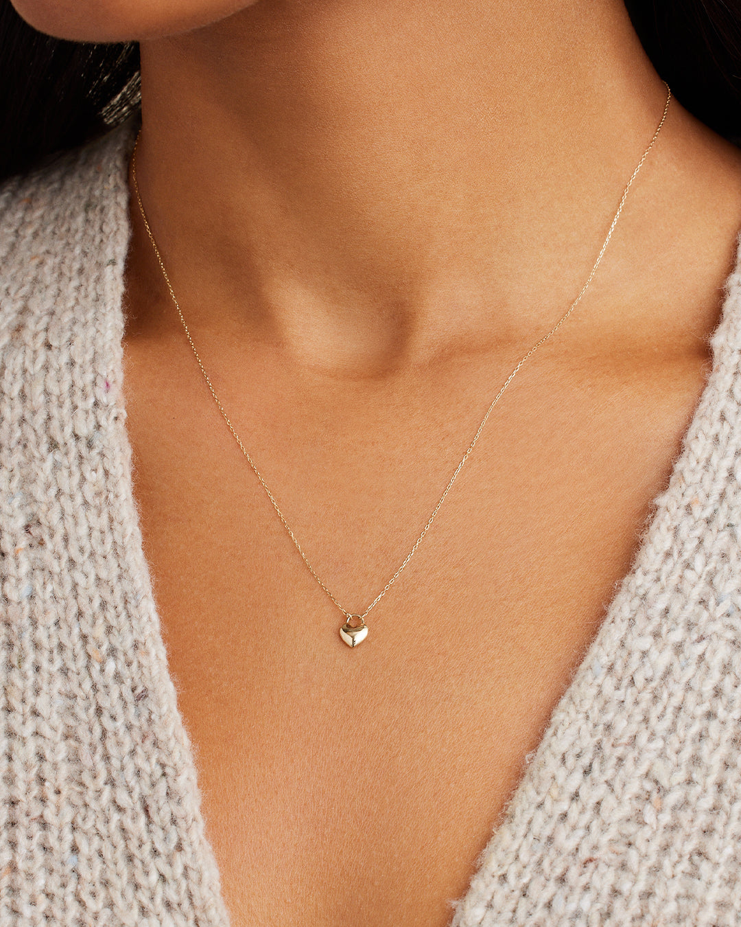 14K White Gold Tiny Heart Pendant Necklace
